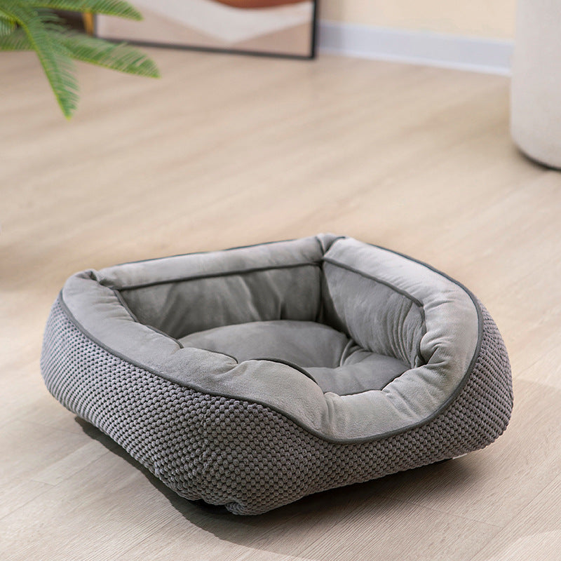 Cama de plumas para perros.